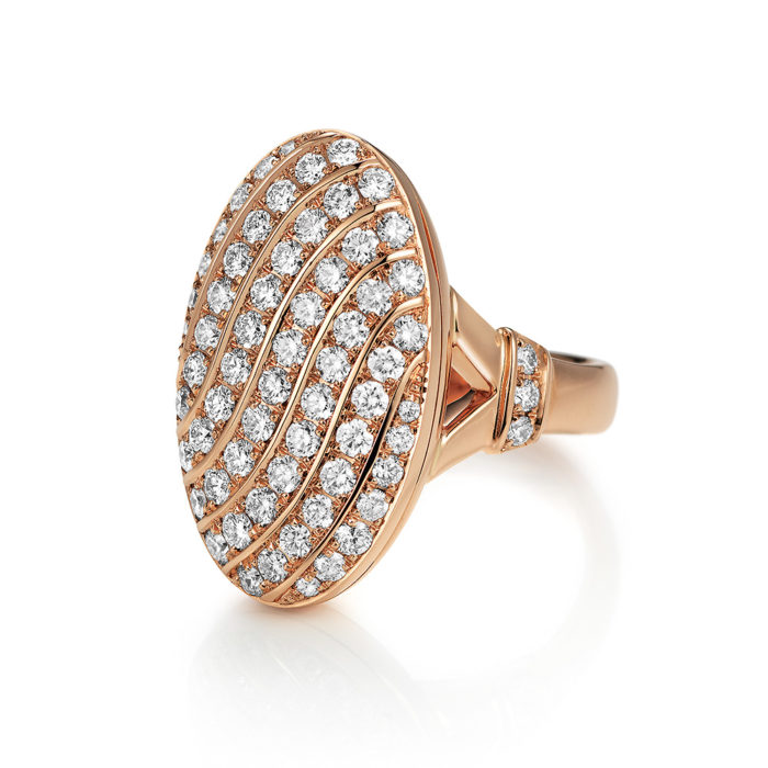 Diamant-besetzter Gold-Ring mit Medaillon für eigene Bilder