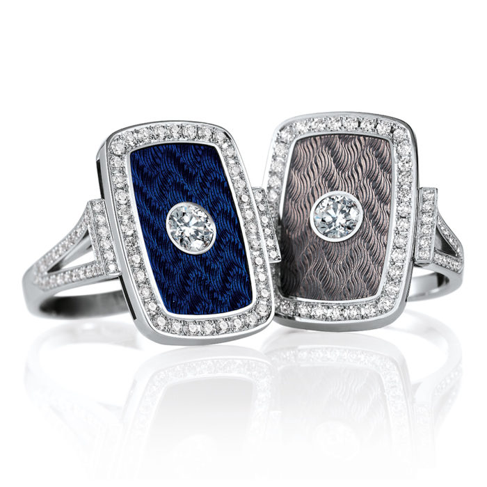 Diamant-besetzte Gold-Ringe mit blau und silberfarben emailliertem Guilloche