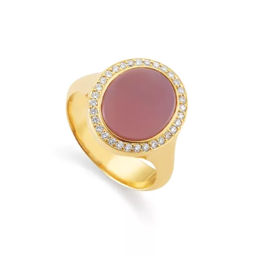 Oval signet ring, yellow gold, pink gemstone, diamond bezel