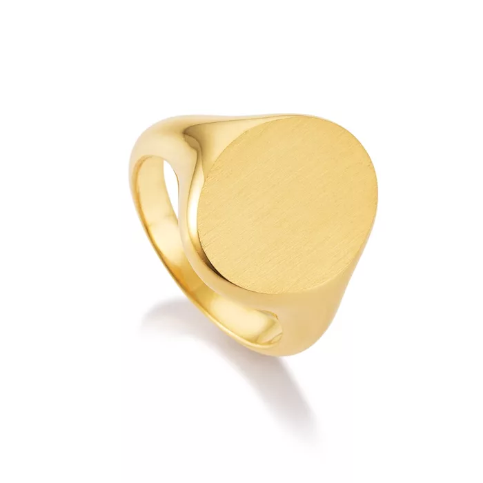 Yellow gold oval signet ring 17.0 x 13.0 mm without engraving. Bird's eye view from the left