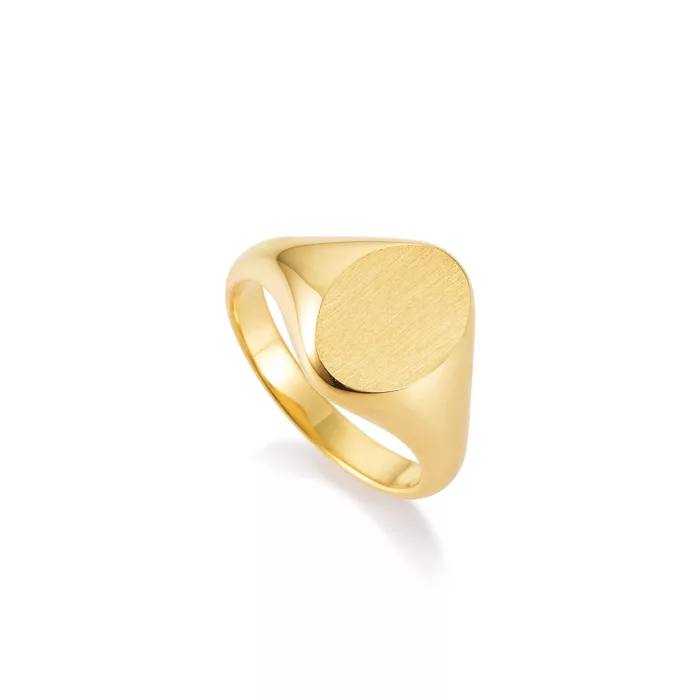 Yellow gold oval signet ring 13.0 x 10.0 mm - without engraving Bird's eye view from the left