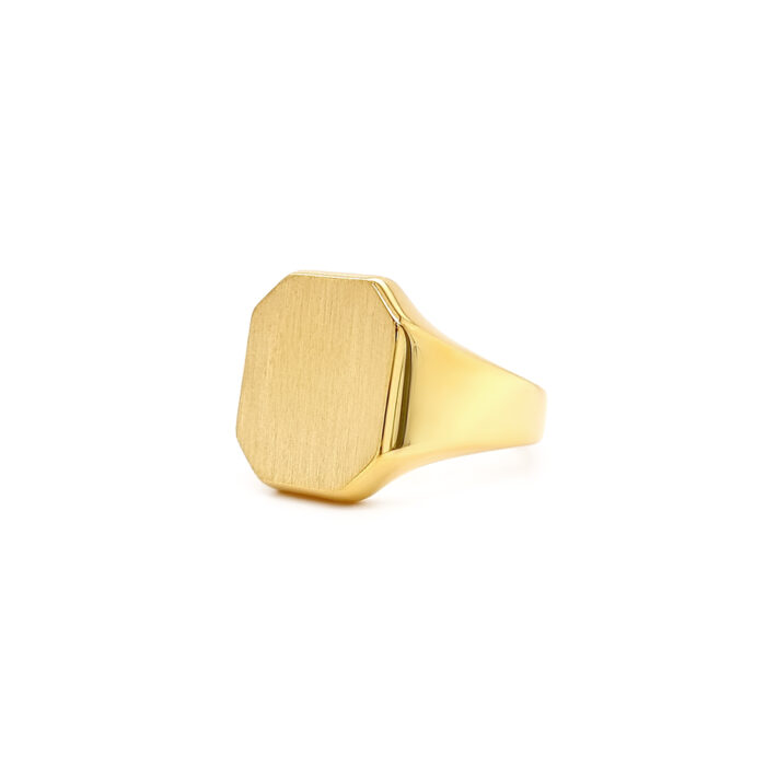 Yellow gold octagonal signet ring 11.0 x 13.2 mm - without engraving Side view from right