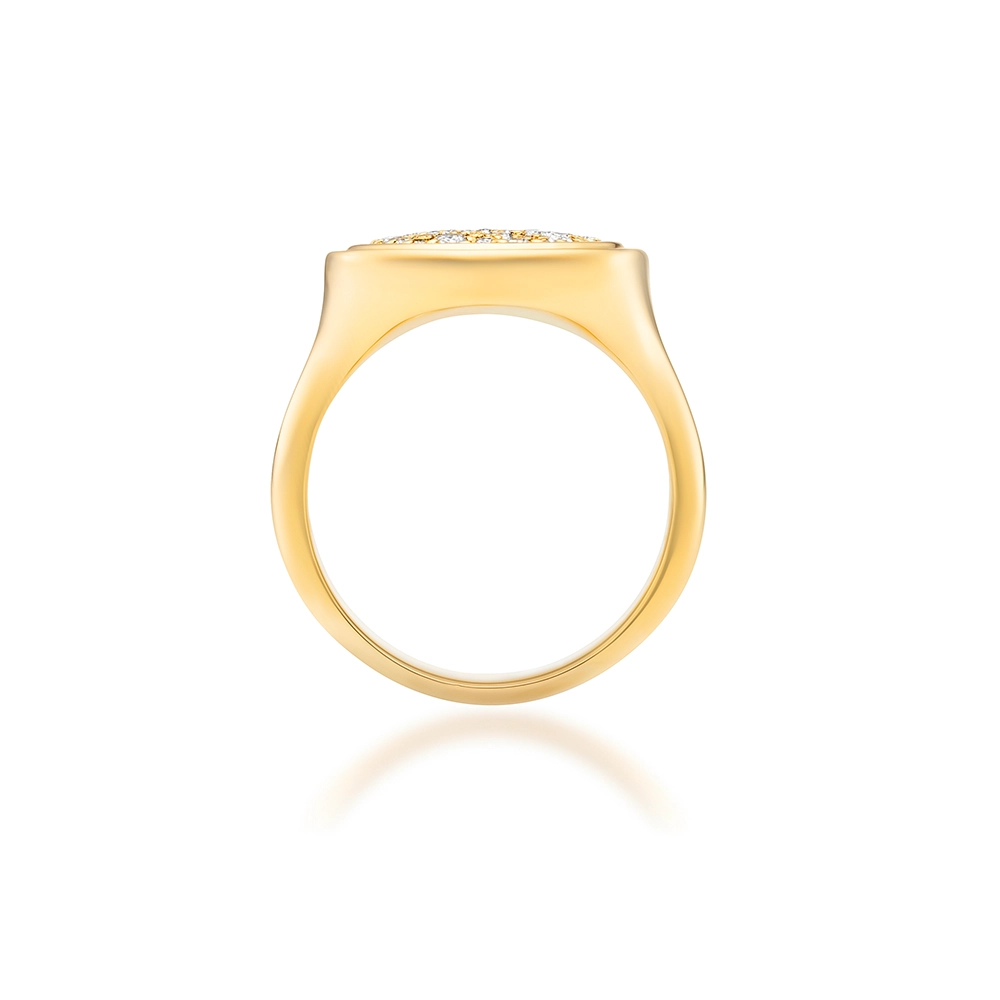 Oval signet ring, yellow gold, diamonds, engraved outline