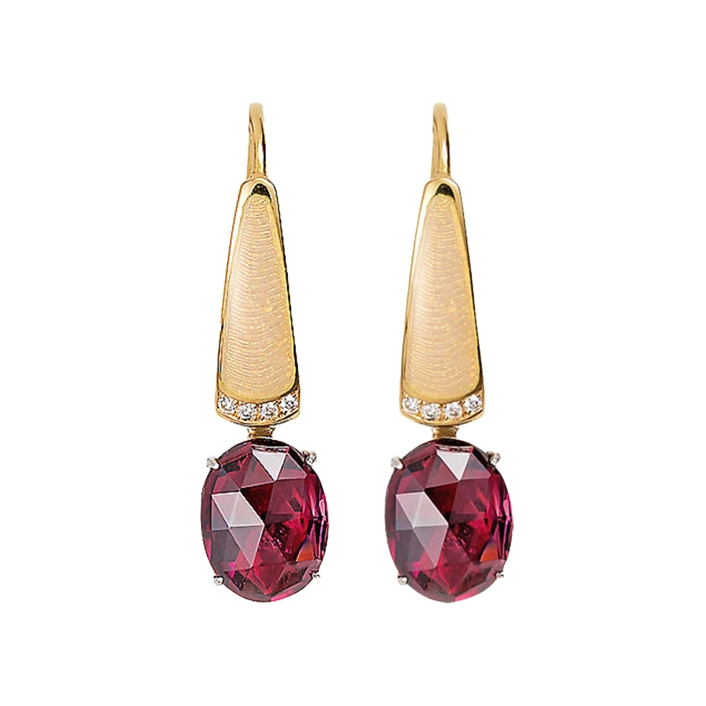 Ohrhänger Gelbgold mit weißer Farbe verziert, mit ovalem roten Edelstein und Brillanten.