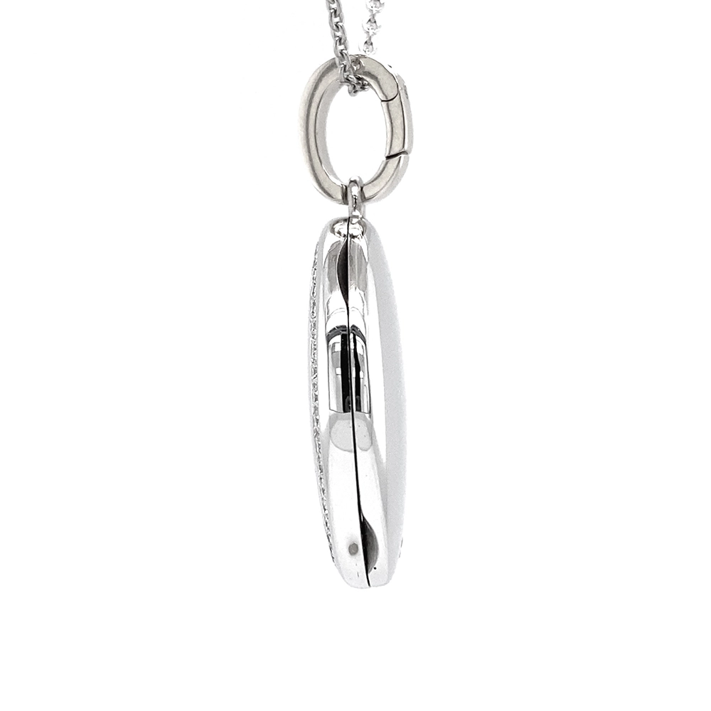 Rundes Medaillon-Collier in Weißgold verziert mit einem ring aus Brillanten