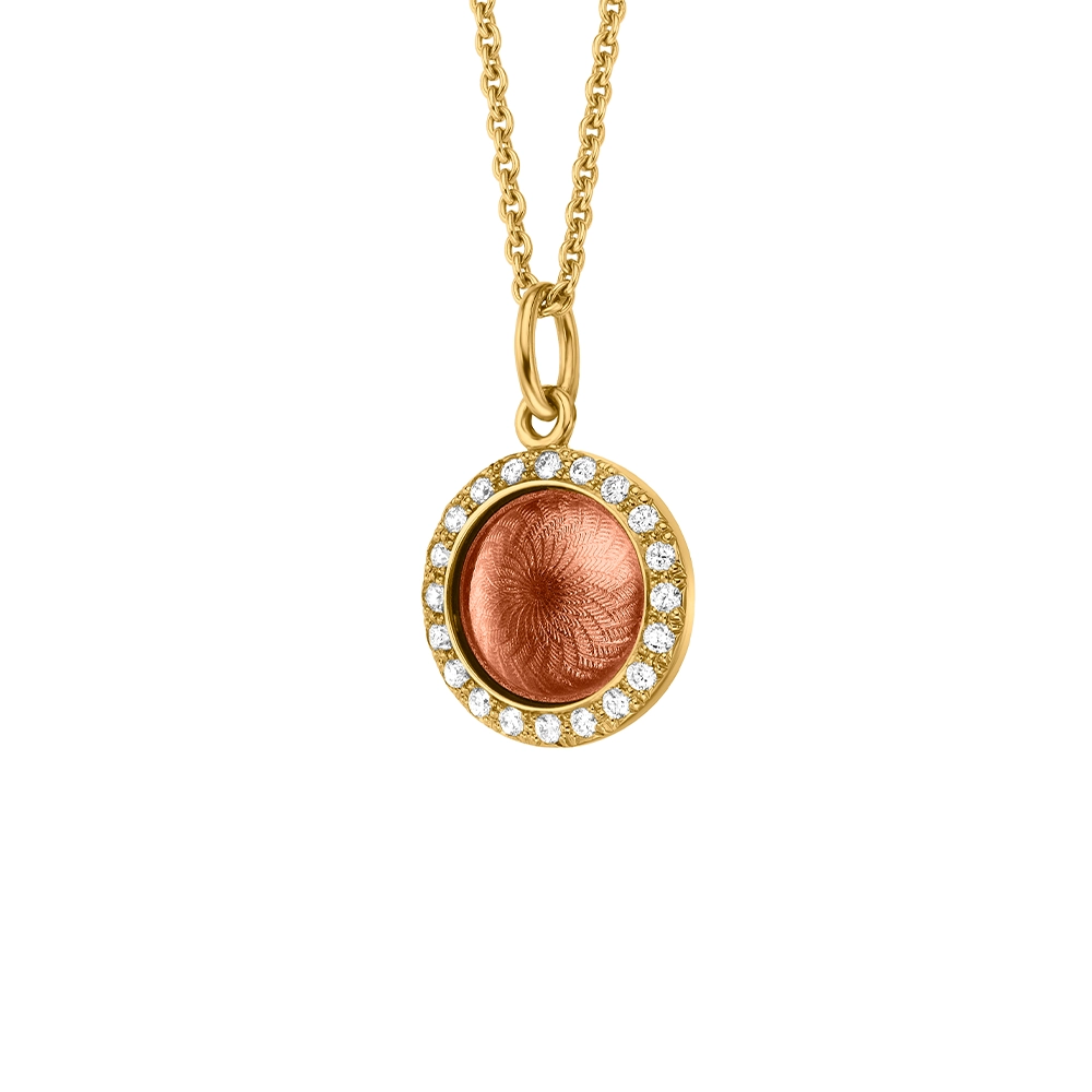 Pendant Candy in yellow gold with a round, slightly domed shape, pink enamel in a windmill pattern and 20 diamonds, diameter 12.2 mm.