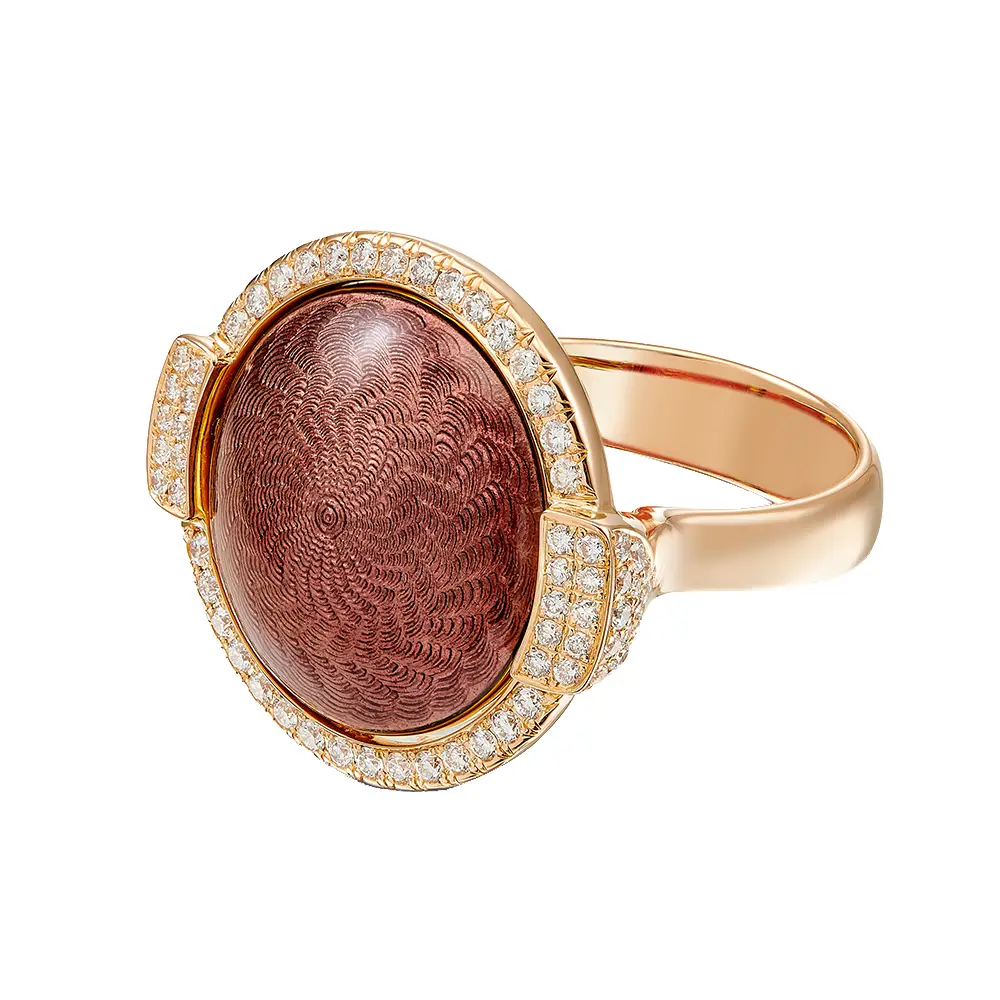Swivel ring Candy in rose gold with a round domed centre lens that can be turned to show pink or purple enamel, decorated with a windmill guilloché pattern and framed with 78 diamonds, 20 x 22 mm.