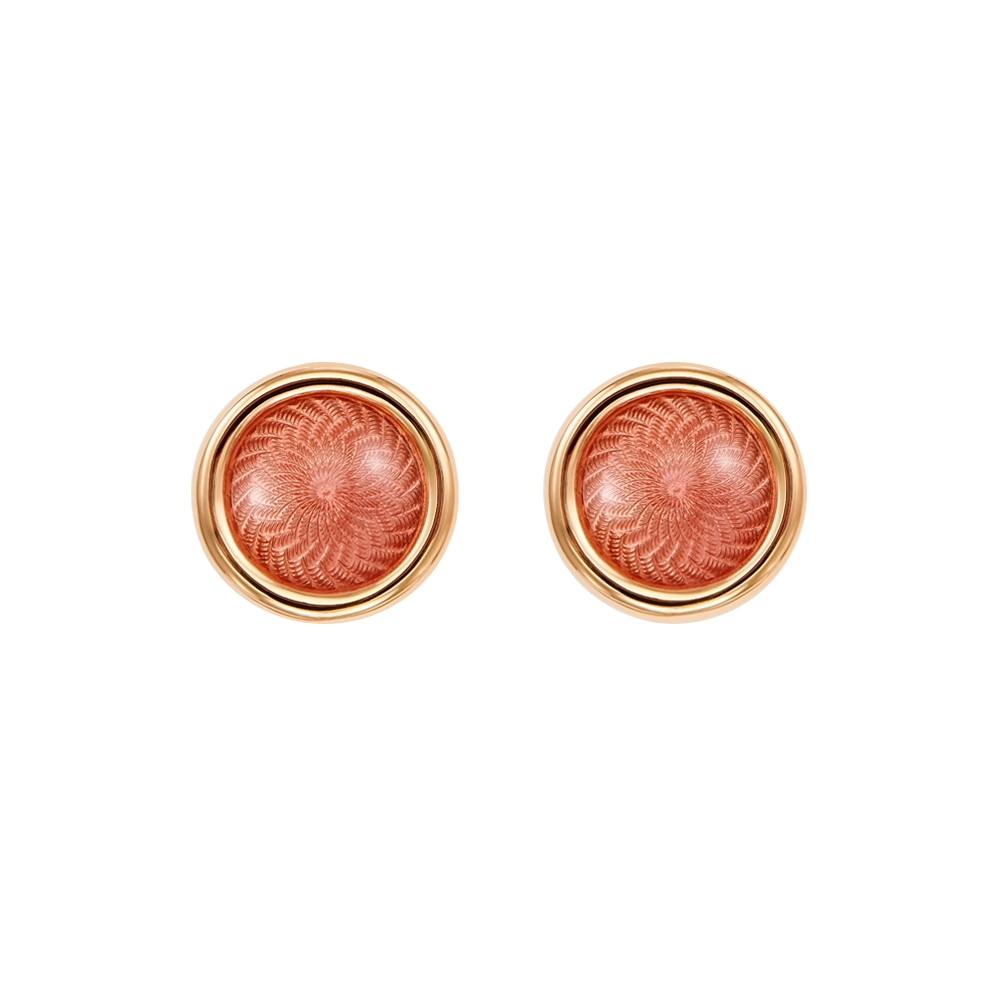 Runde Ohrstecker Candy aus Roségold mit leicht gewölbter rosafarbener Feueremaille über Windmühlen-Guilloché, Durchmesser 11 mm.