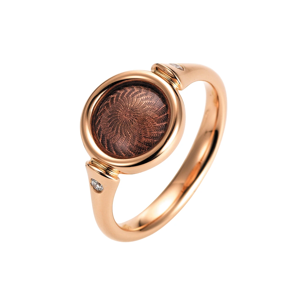 Ring Candy aus Roségold mit rundem, leicht gewölbtem Kopf, purpurfarbene Emaille im Windmühlenmuster und 2 Brillanten, Durchmesser 11 mm.