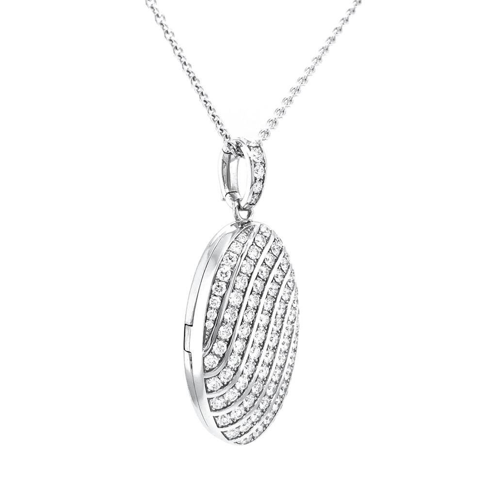 Locket necklace in white gold and diamonds