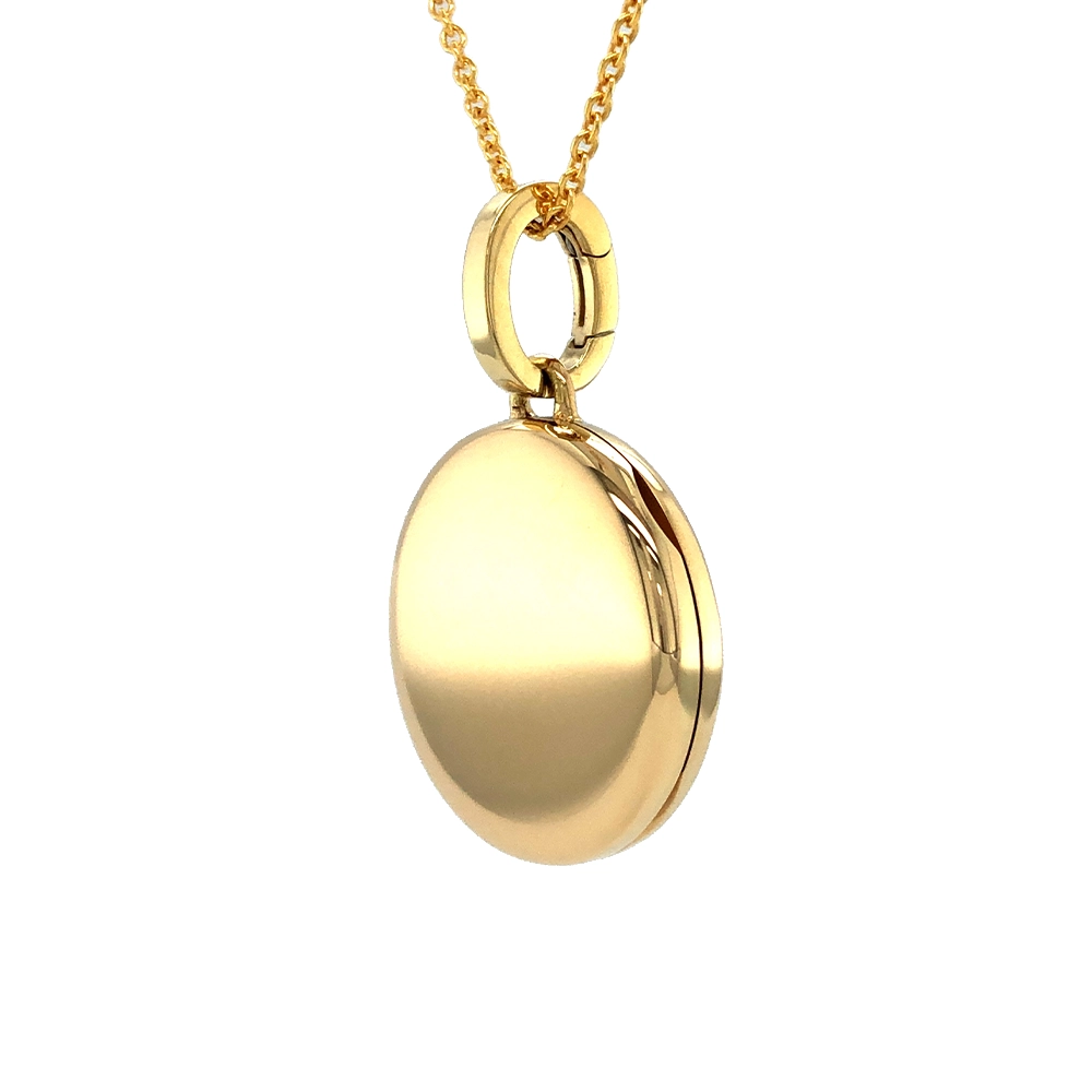 Round locket necklace in yellow gold